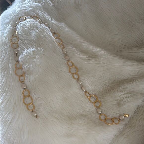 Elegant Gold and Pearl belt - Picture 6 of 6